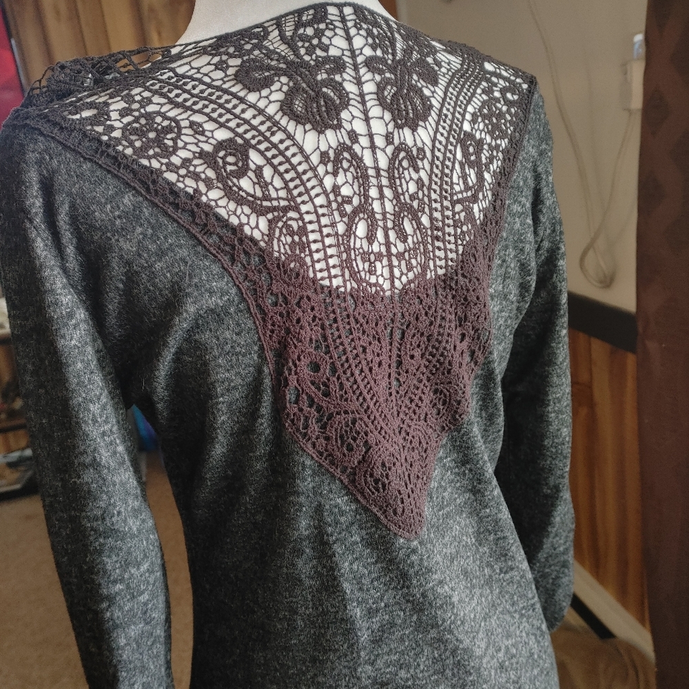 Dark grey knitted top